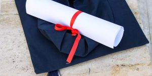 Aus: uni stops accepting online Ontario diploma